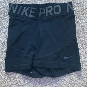 nike pro shorts xs!